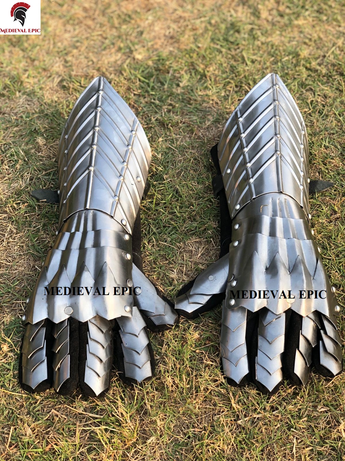 Medieval Gauntlets ( Silver ) - Medieval Epic